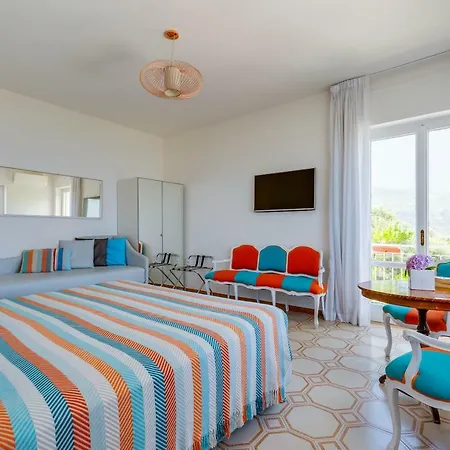 Villa Flats Sorrento