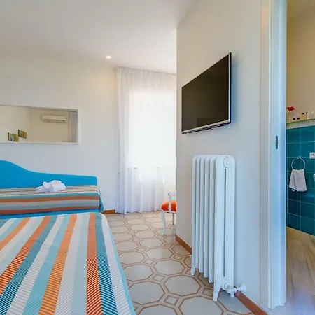 Villa Flats *